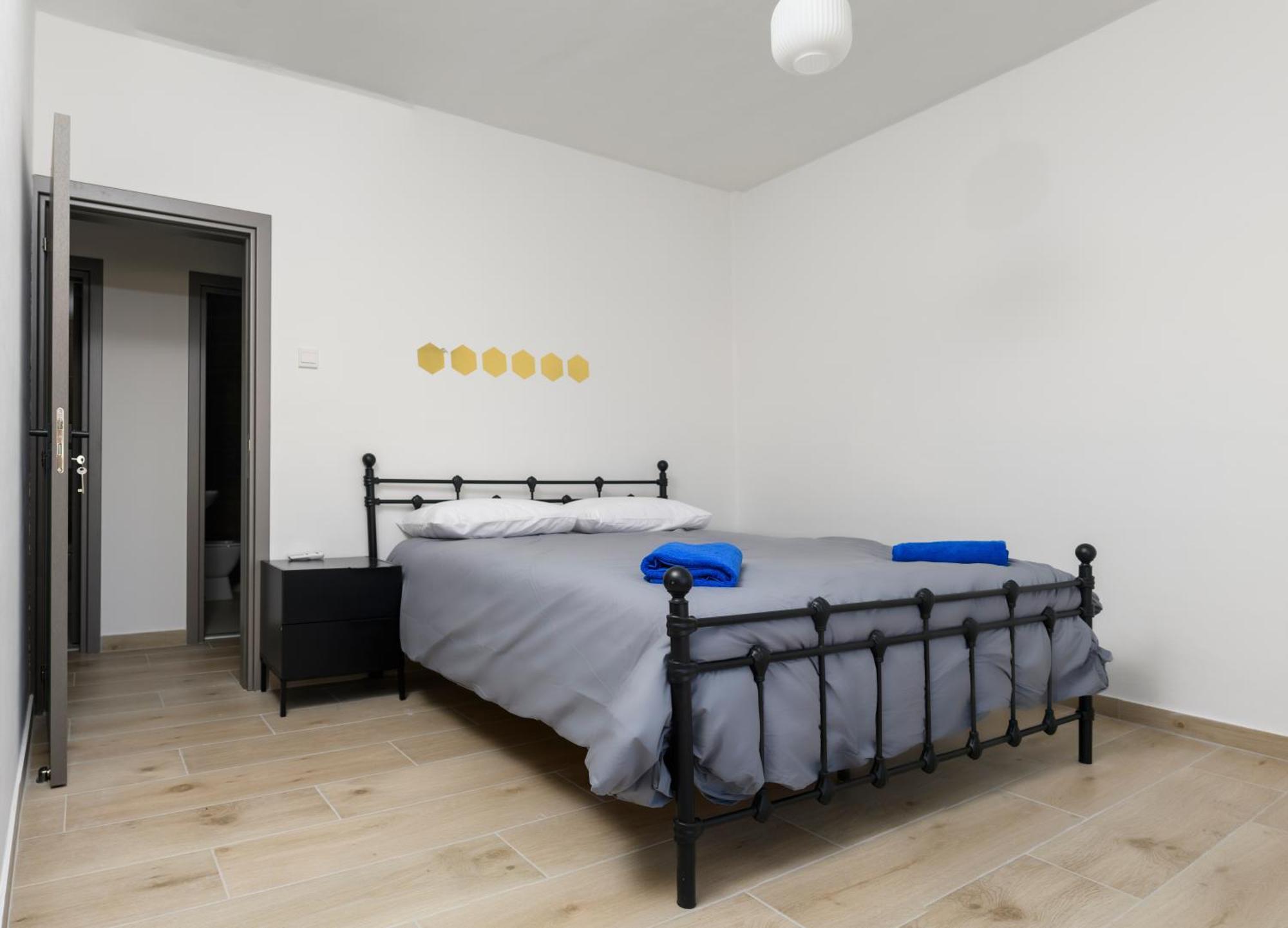 Ollies 3 Bedroom Apartment ลาร์นาคา ภายนอก รูปภาพ
