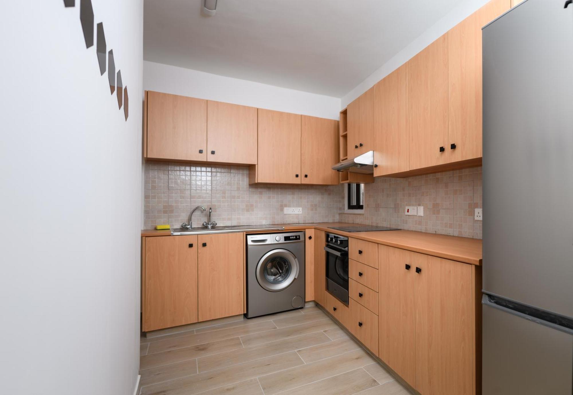 Ollies 3 Bedroom Apartment ลาร์นาคา ภายนอก รูปภาพ