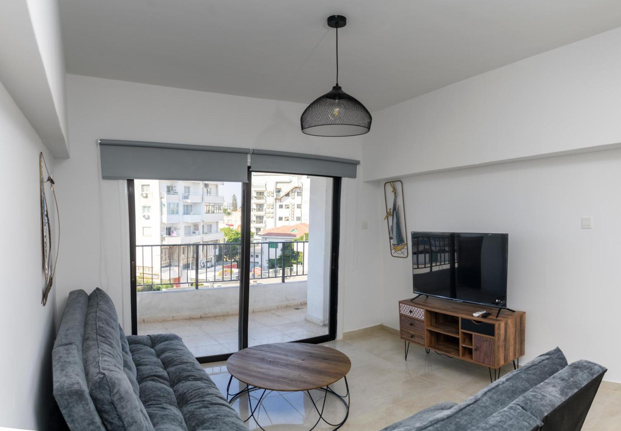 Ollies 3 Bedroom Apartment ลาร์นาคา ภายนอก รูปภาพ